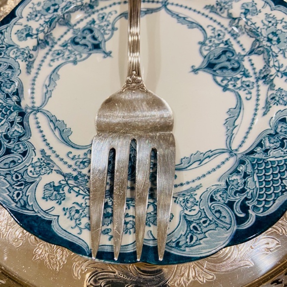 F2- Silverplate Large Meat Serving Fork 'Tiger Lily'/Festivity Pattern - Picture 6 of 9